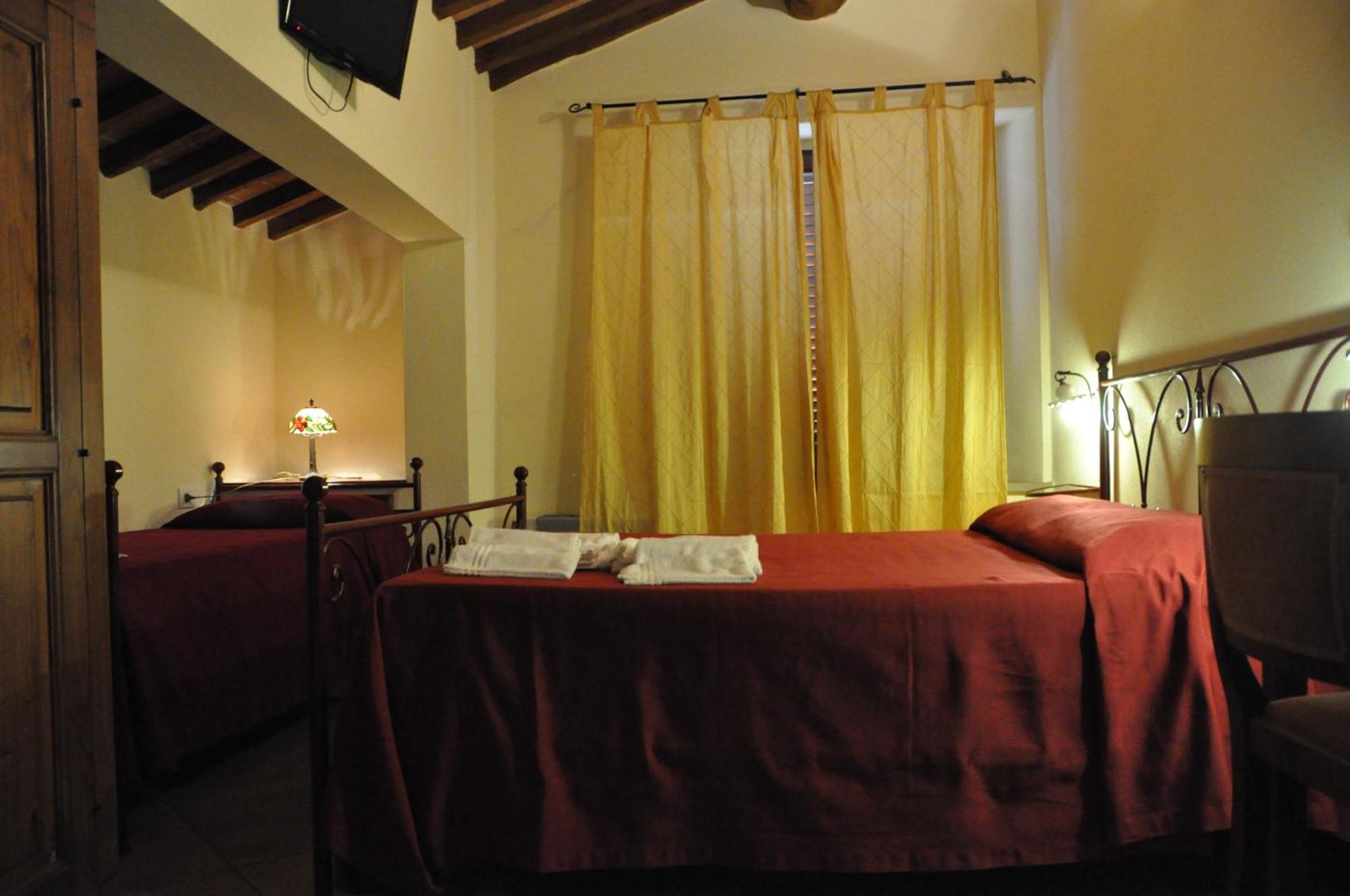 Bed & Breakfast Suvereto Habitación foto